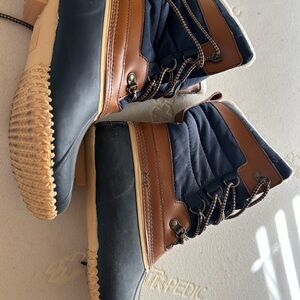 Women’s  Two-Tone Lands End Winter Duck Boots - Navy &  Brown.  Worn twice.